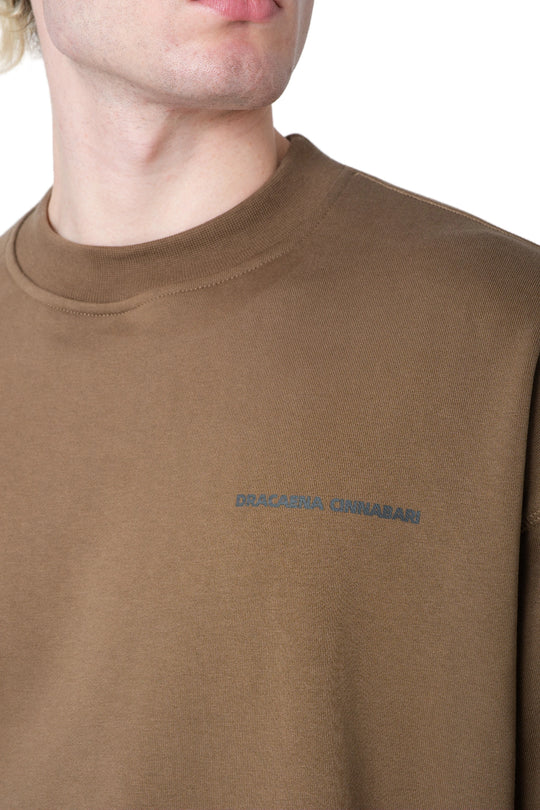 سويت شيرت بكتابة من الخلف