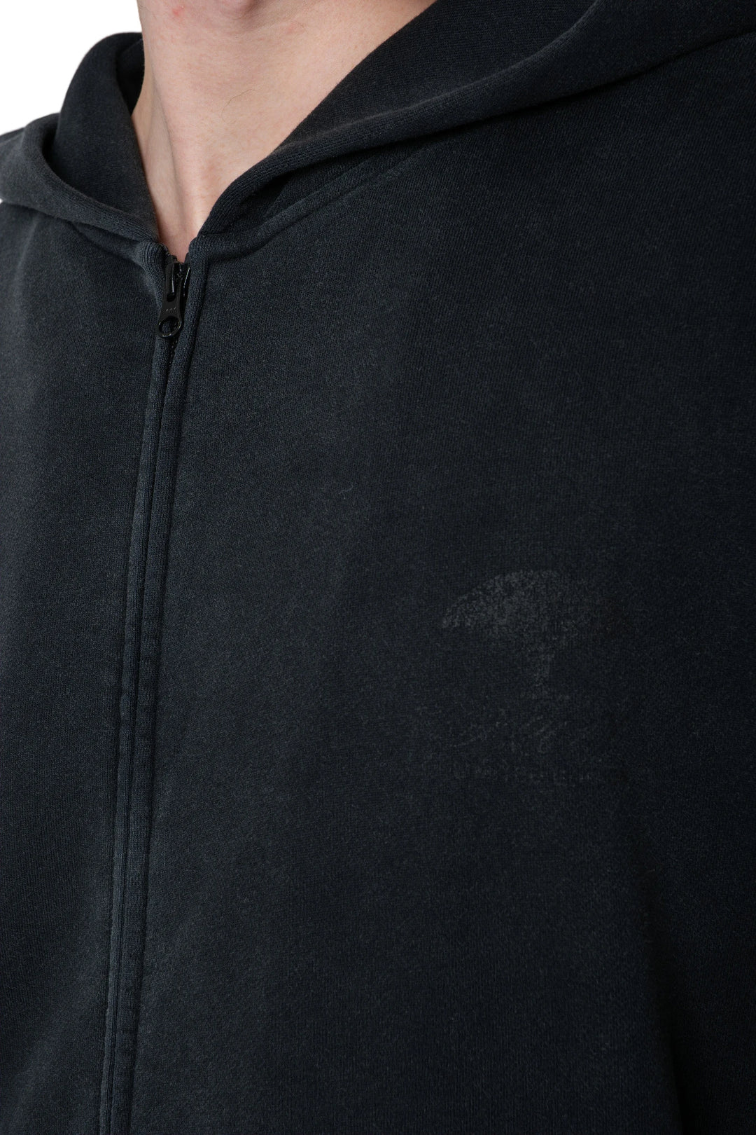 هودي مغسول بكتابة من الخلف