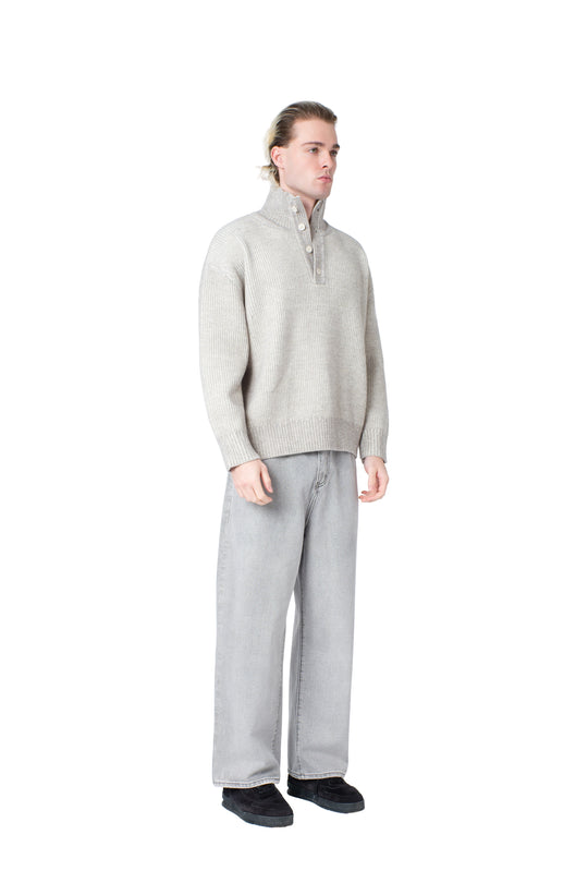 بلوفر رجالي برقبة عالية وأزرار