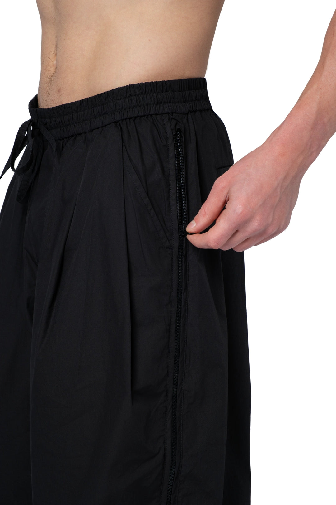 بنطلون رياضي واسع