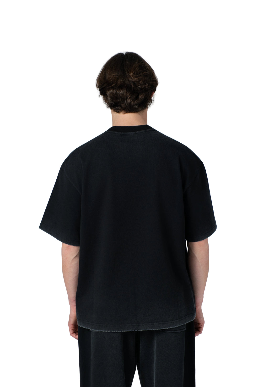 تيشيرت قطن بيسك بقصة بوكسي