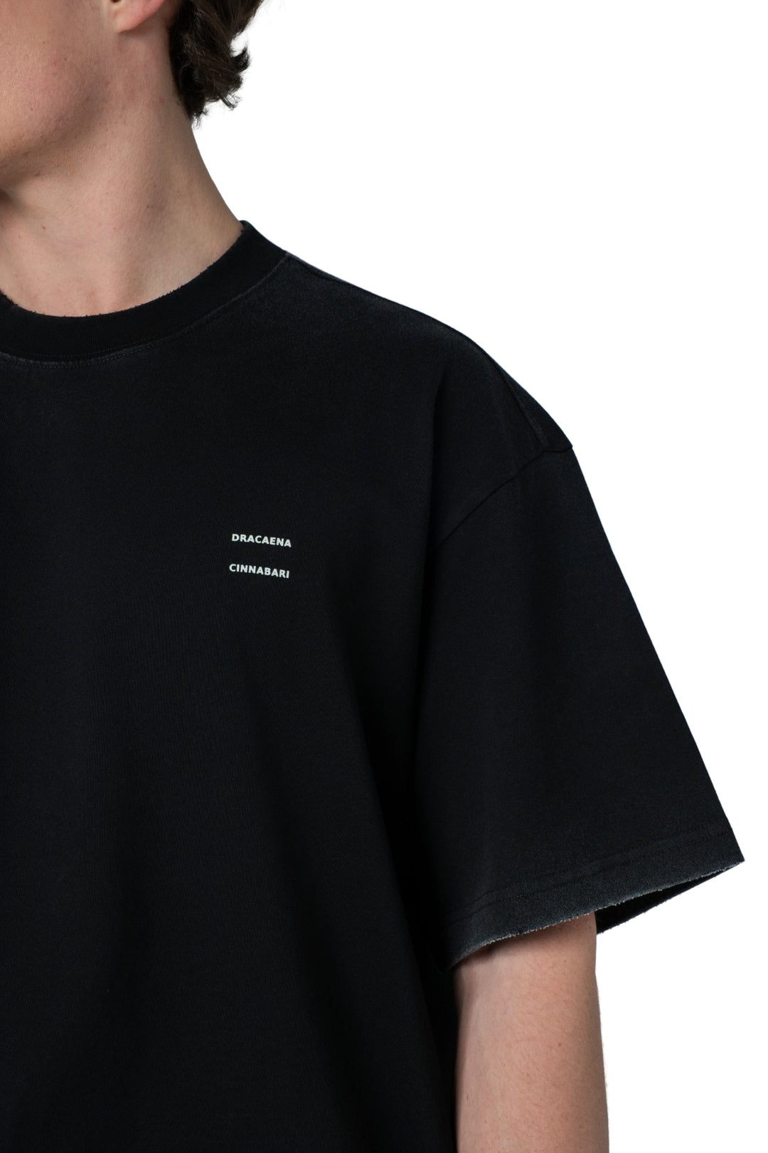 تيشيرت قطن بيسك بقصة بوكسي