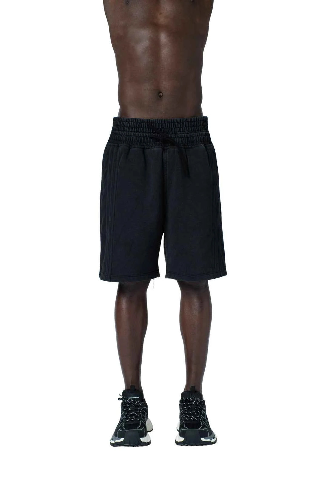 شورت قطن واسع بخصر مطاطي