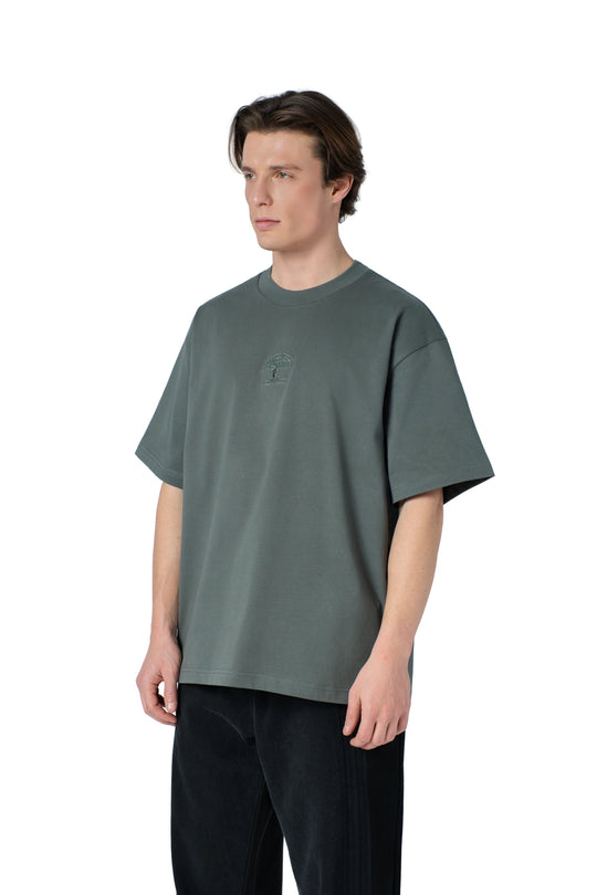 تيشيرت بيسك بتطريز من الامام