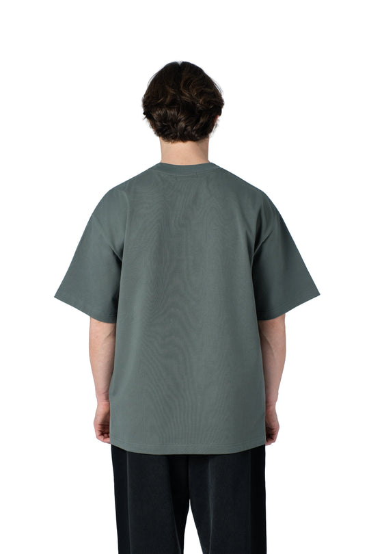 تيشيرت بيسك بتطريز من الامام