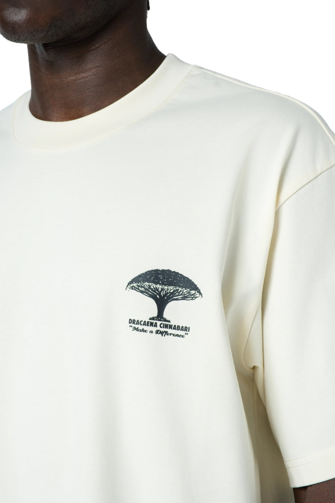 تيشيرت سكري أوفرسايز رجالي بطبعة شجرة