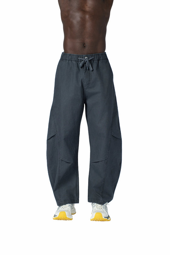 بنطال بتصميم فضفاض