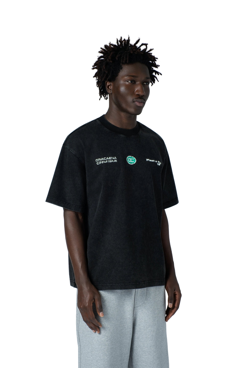 تيشيرت بكتابة في الامام boxy