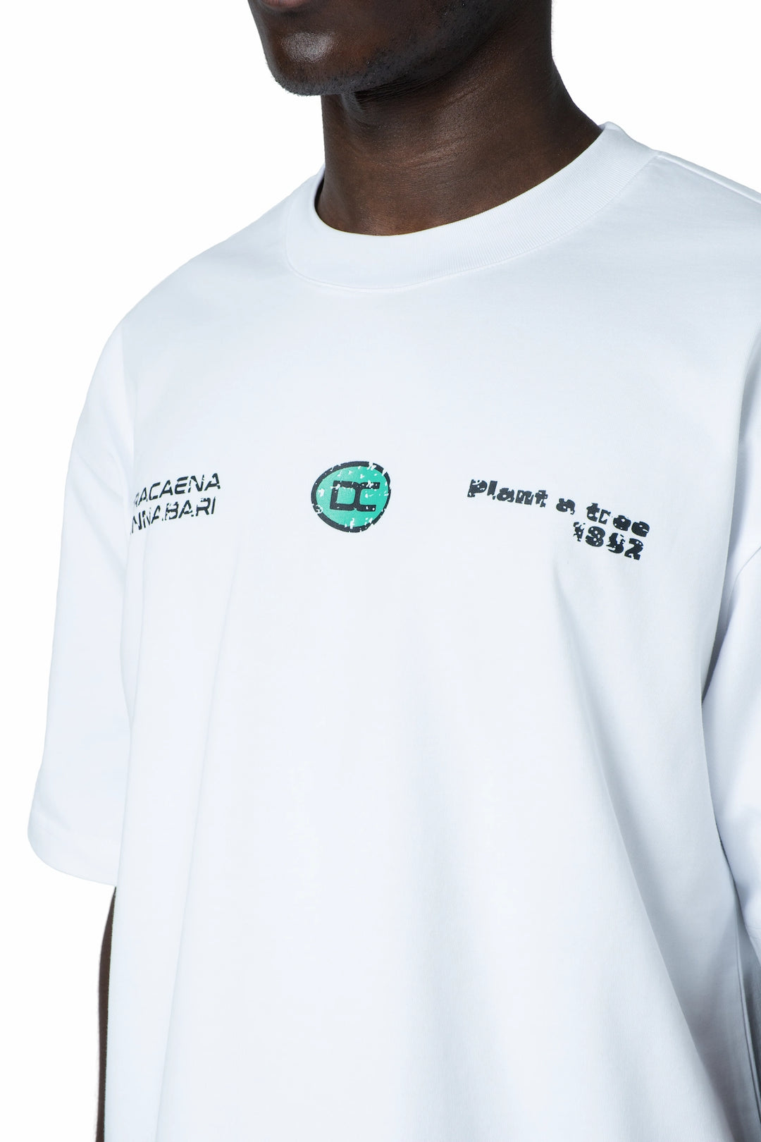 تيشيرت بكتابة في الامام boxy