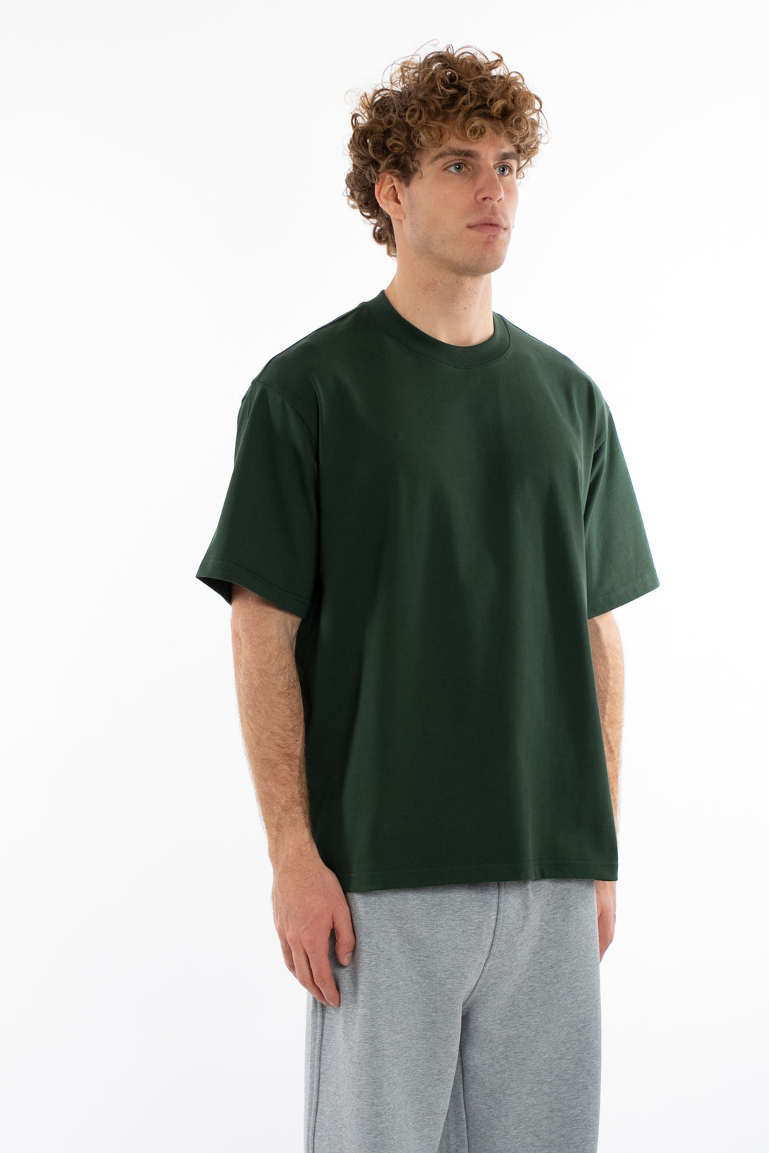 تيشيرت أخضر سادة