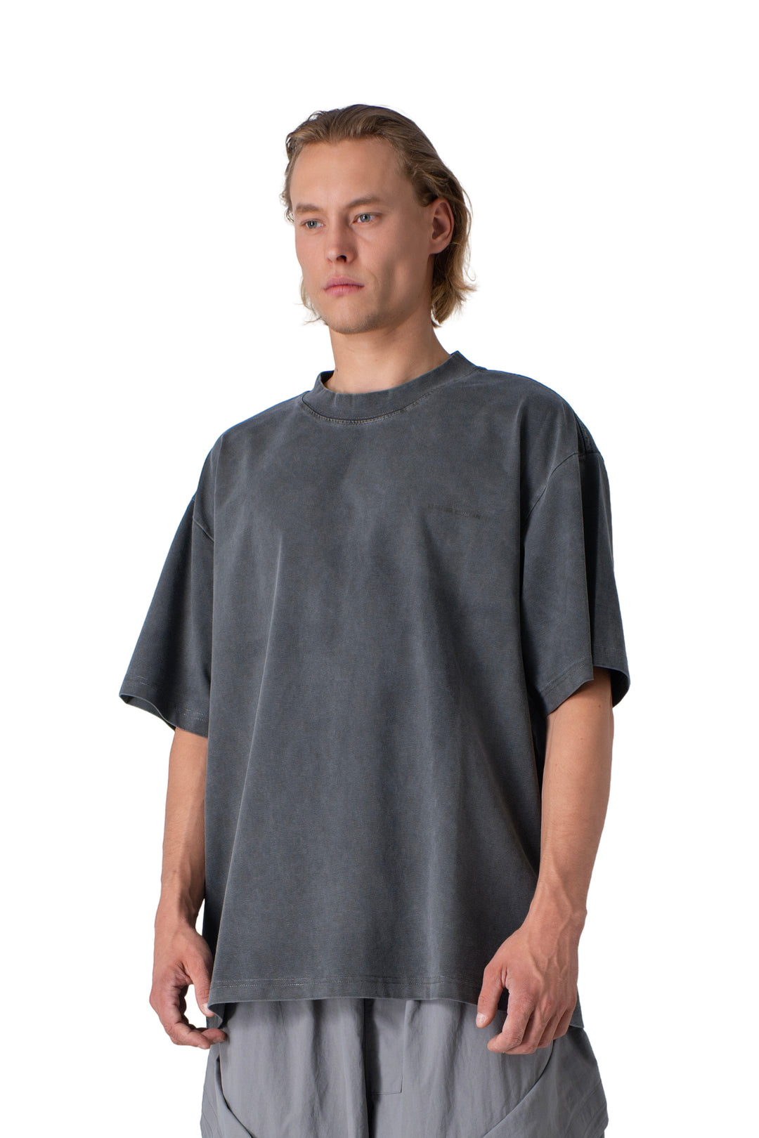 Grey washed t-shirt basic